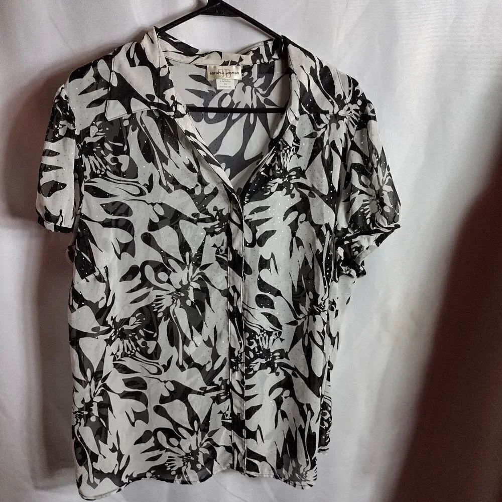 Sarah B Woman top